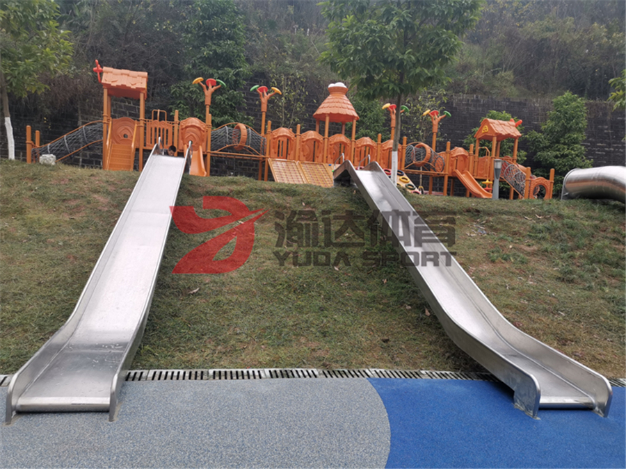 1591607240132030.jpg 直行不銹鋼滑梯.jpg